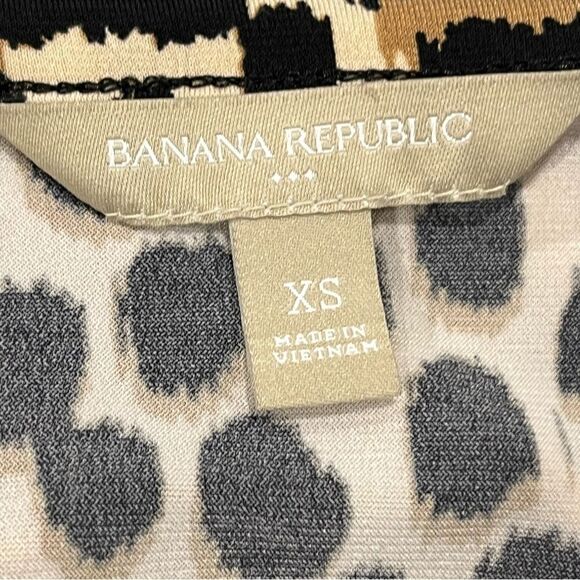 Banana Republic animal print Long sleeve wrap dress - Picture 12 of 14